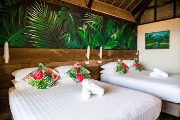 بنسيون Fox & The Firefly Cottages