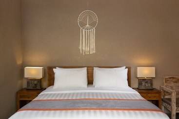 פנסיון Nusa Majesty