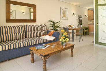 Paradise Court Apart