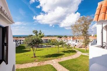 Apartamentos Son Bou Gardens By Menorcarentals