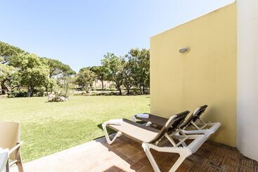 ویلا Browns Sports Resort