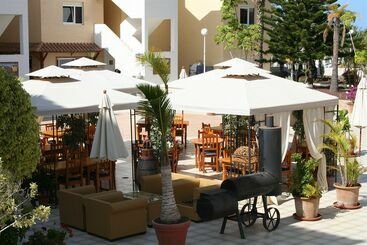 استراحتگاه Chayofa Country Club