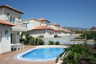 استراحتگاه Chayofa Country Club