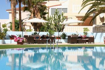 استراحتگاه Chayofa Country Club