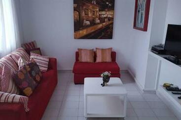 Apartamentos Playa Los Barqueros