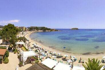هتل Hostal La Perla