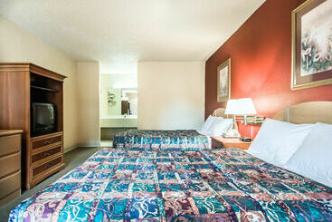هتل Main Gate Kissimmee Formally Road Way Inn