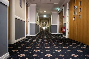 هتل The Telford Whitehouse