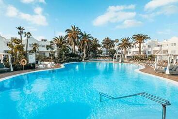 آپارتمان Labranda Corralejo Village