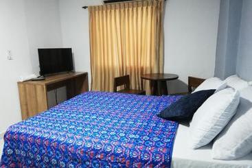 هتل Casa Noah Hostel