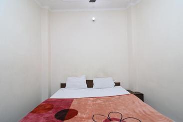 هتل Spot On Agarwal Lodge