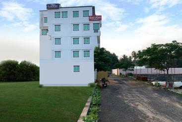 فندق Rani And Rani Residency