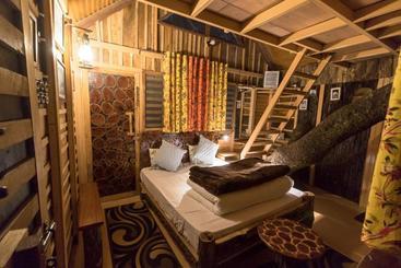 בית מלון כפרי Tiger Fall Eco Resort