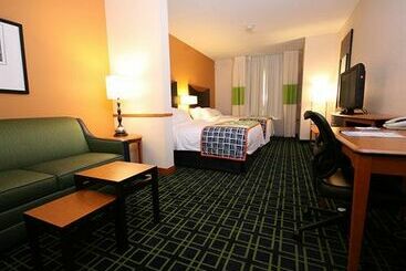 هتل Fairfield Inn & Suites White River Junction