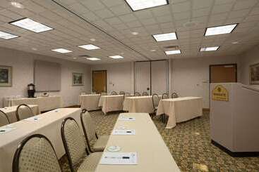 فندق Wingate By Wyndham Little Rock