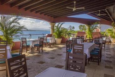 هتل Sosua Bay Beach Resort