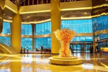هتل Arcadia International