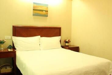 בית מלון כפרי Greentree Inn Shandong Heze Development Zone Guangzhou Road Yuehua Express