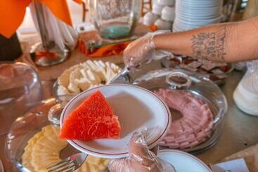 هتل Porto Das Naus Praia