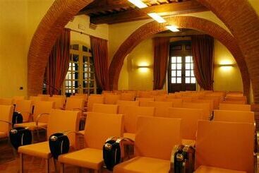 UNAHOTELS Palazzo Mannaioni Toscana