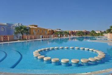 Apartaments Pueblo La Paz