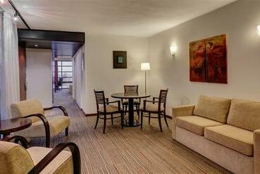 هتل Four Points by Sheraton Montevideo