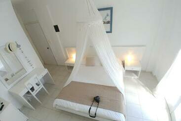 هتل Nauma Paros Design Boutique