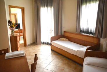 Voi Arenella Resort