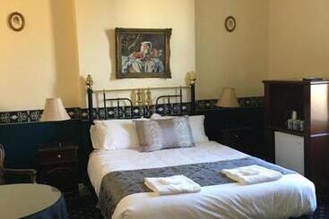 בית מלון כפרי Toorak Manor