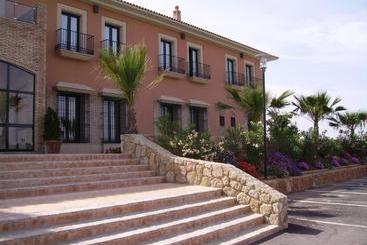 هتل Hacienda Atalaya