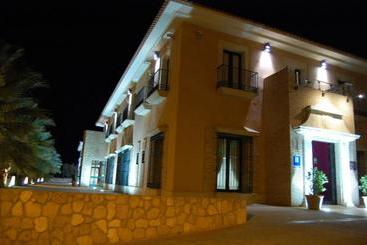 هتل Hacienda Atalaya