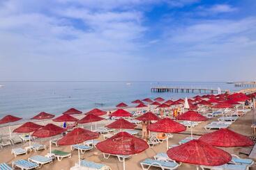 בית מלון כפרי Holiday Garden Resort