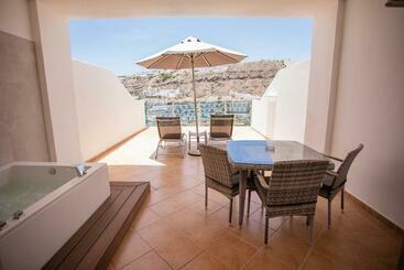 Servatur Casablanca Suites & Spa - Adults Only