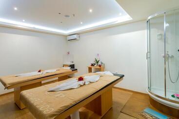 هتل Dessole Malia Beach – All Inclusive