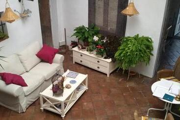 هتل La Casa De Bovedas Charming Inn