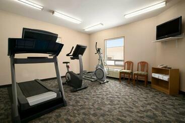 هتل Days Inn By Wyndham Prince Albert