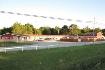 Skyways Motel