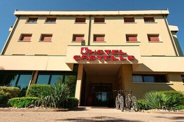 فندق Castello Artemide Congressi
