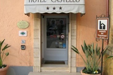 هتل Castello