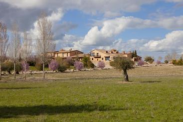 هتل روستایی Ibersol La Casona de Andrea
