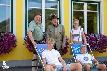 ユースホステル Fischgasthof Aumüller