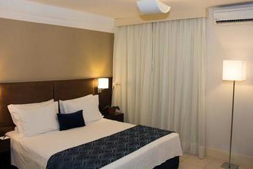 בית מלון כפרי Blue Tree Towers Macaé