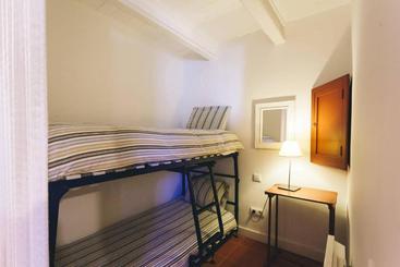 T2 · Sunny Duplex With Garden 50m From Beach - Tamariu