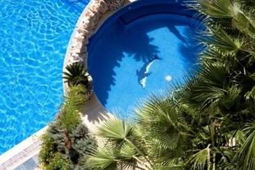 Apartamentos Mediterráneo Real