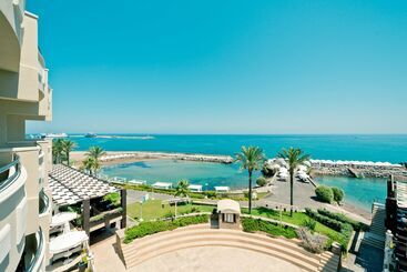 Vuni Palace Hotel & Casino & Spa