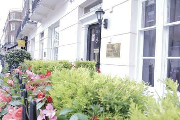 تختخواب و صبحانه Astors Belgravia
