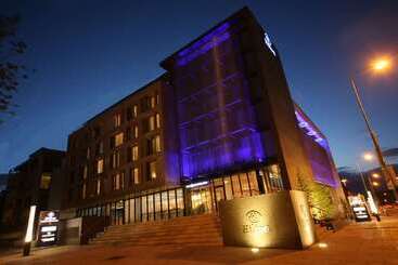 هتل Hilton Dublin Kilmainham
