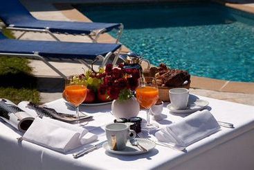هتل Le Mas D'Artigny & Spa