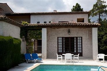 هتل Le Mas D'Artigny & Spa
