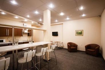 هتل Nevsky 136 Guest House